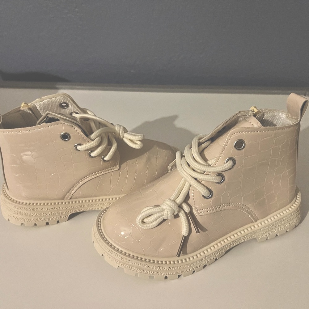 Cream Chukka Boots with Lace-Up Design and Durable Rubber Sole - Picture 3 of 5